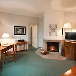 Romantik Hof Zur Linde Ξενοδοχείο