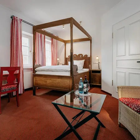 Hotel Romantik Hof Zur Linde Munster (North Rhine-Westphalia)
