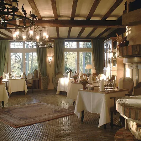 Romantik Hof Zur Linde Ξενοδοχείο 4*