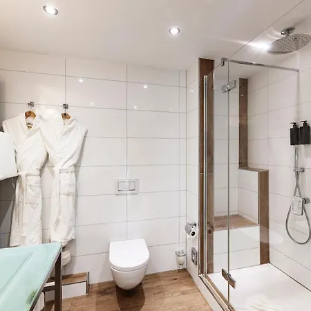 Romantik Hotel Hof Zur Linde Munster (North Rhine-Westphalia)