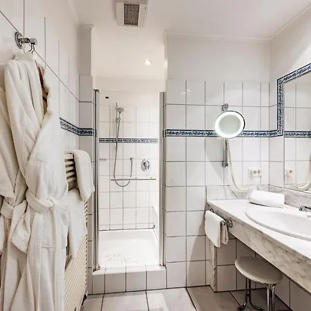 Romantik Hotel Hof Zur Linde 4* Munster (North Rhine-Westphalia)