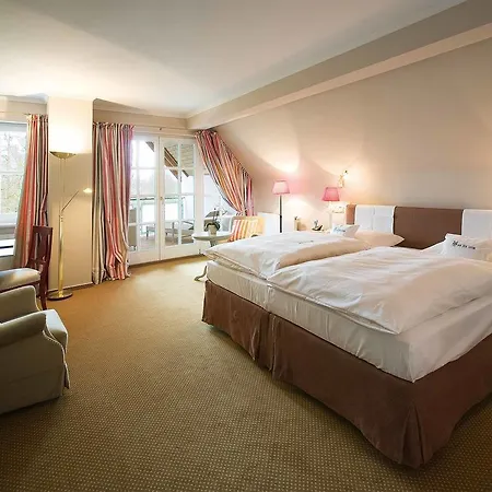 Romantik Hotel Hof Zur Linde Hotel 4*