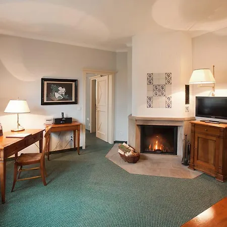 Romantik Hof Zur Linde Hotell
