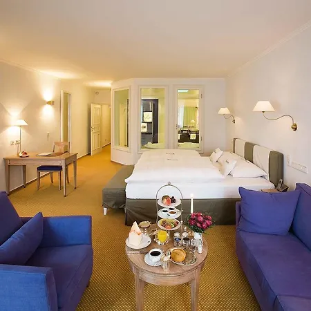 Romantik Hof Zur Linde Hotell