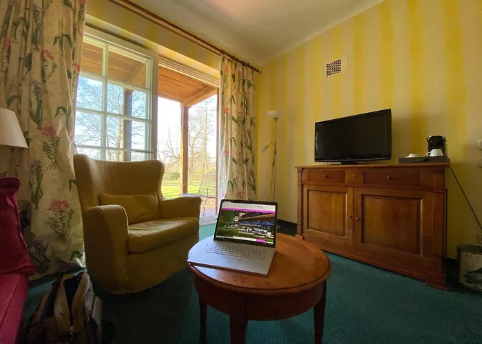 Romantik Hof Zur Linde Hotel