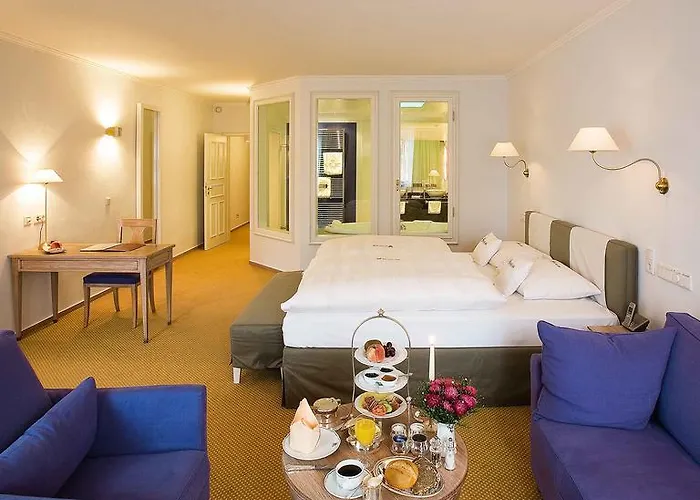 Romantik Hof Zur Linde Hotel