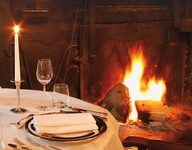 Romantik Hof Zur Linde Hotel 4*