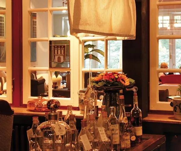 Hotel Romantik Hof Zur Linde 4*