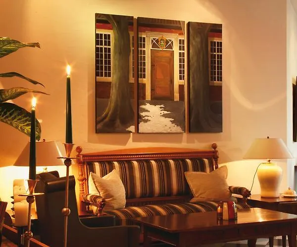 Hotel Romantik Hof Zur Linde 4*